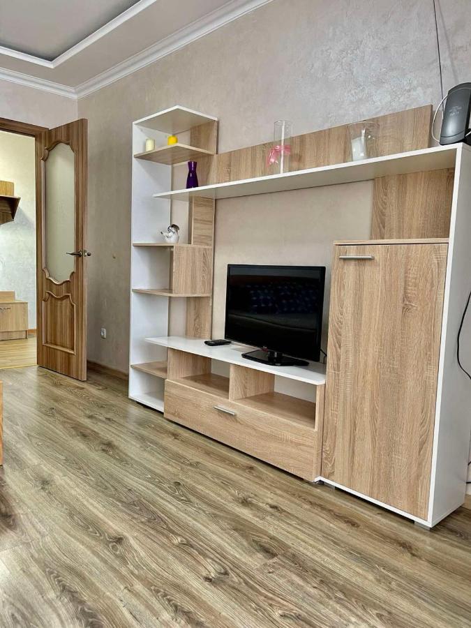 Atlant Luxury Family Apart Поряд З Тц Депот, Безконтактне Заселення Apartment Chernivtsi Luaran gambar