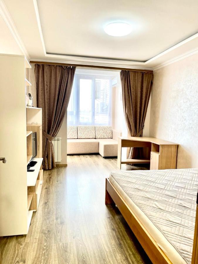 Atlant Luxury Family Apart Поряд З Тц Депот, Безконтактне Заселення Apartment Chernivtsi Luaran gambar